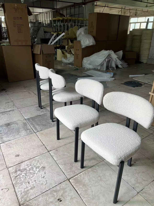 How to Choose the Perfect Dining Room Chairs: White, Ash, or Mixed Styles?