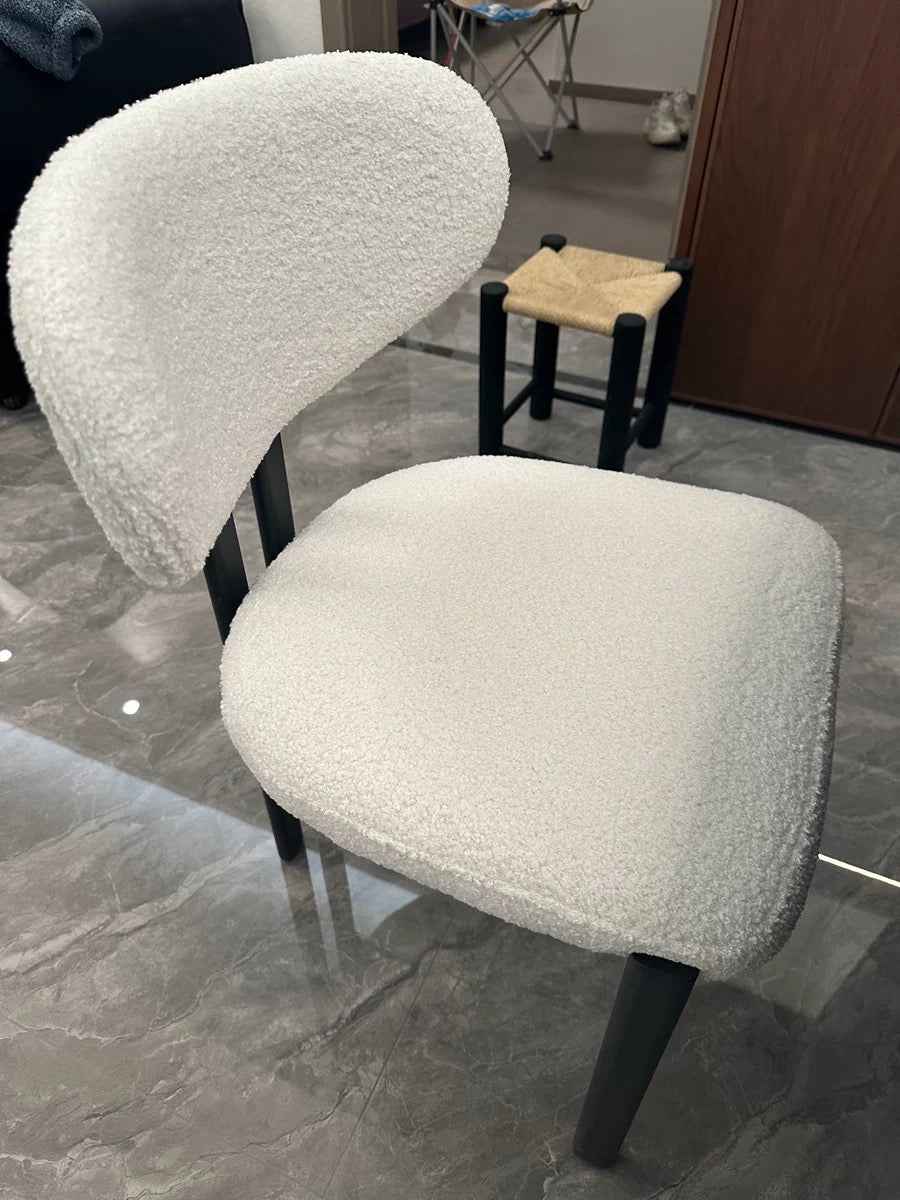 Dining Room Chairs: How to Choose Between White, Ash, and Mixed Styles?